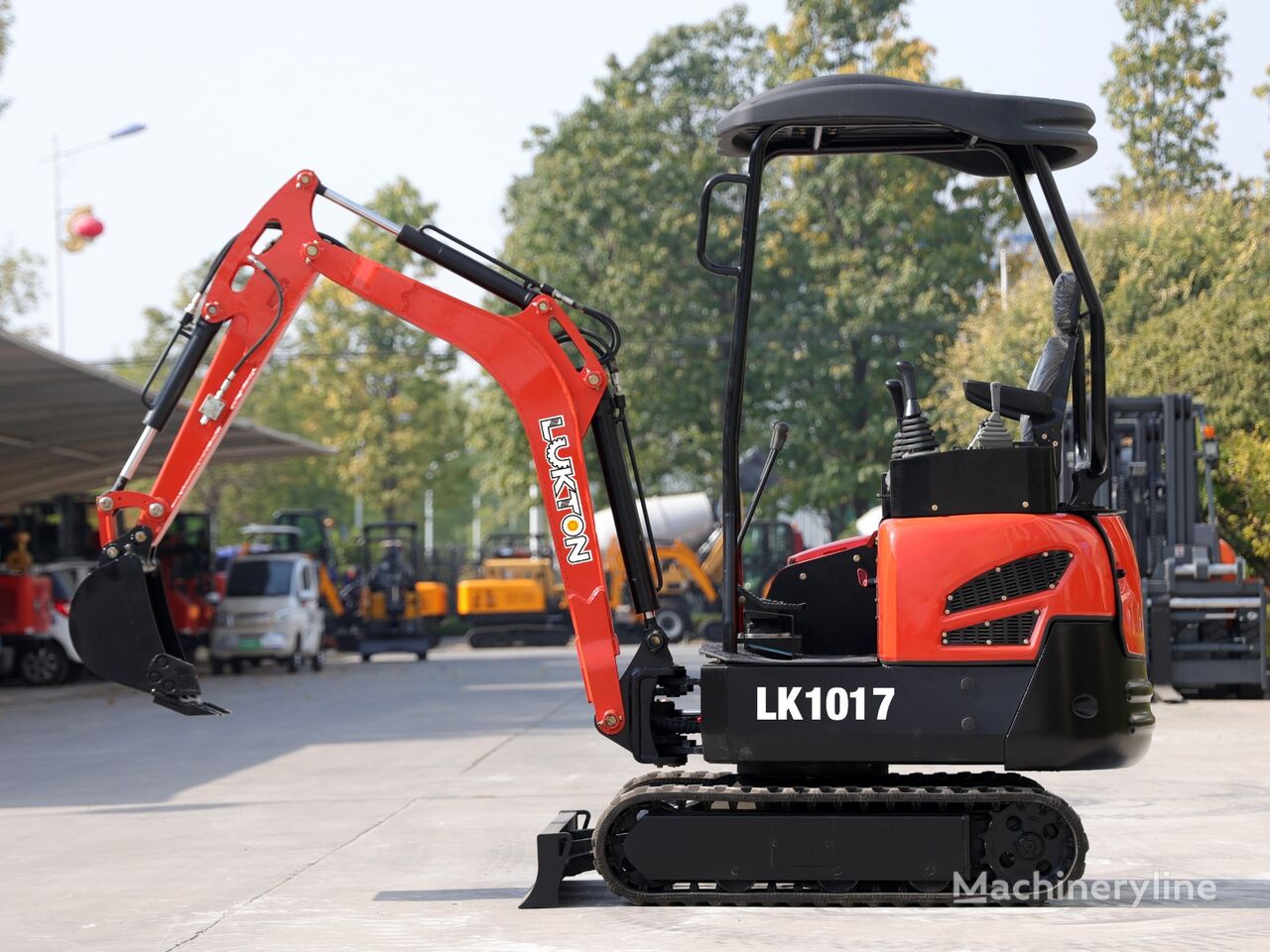 novi Lukton LK1017 mini bager